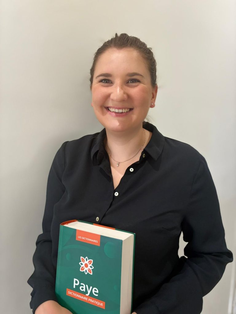 Je suis Hélène Gérante de Pay'formance RH basée en Vendée